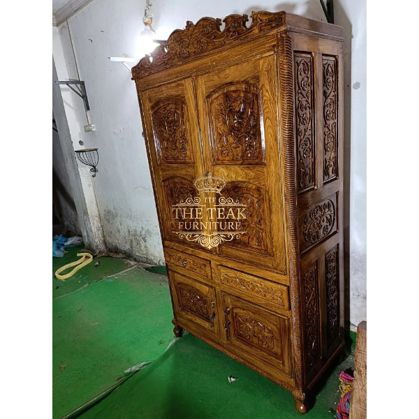 Luxury Antique Wooden Almirah – Handmade Teak Wardrobe for Royal Interiors