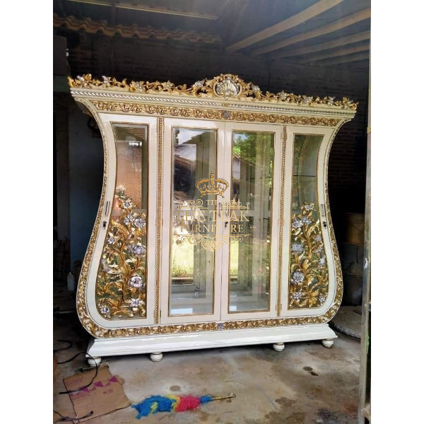Classic Hand Carved Teak Wood Almirah – Rich Heritage Design & Luxury Appeal